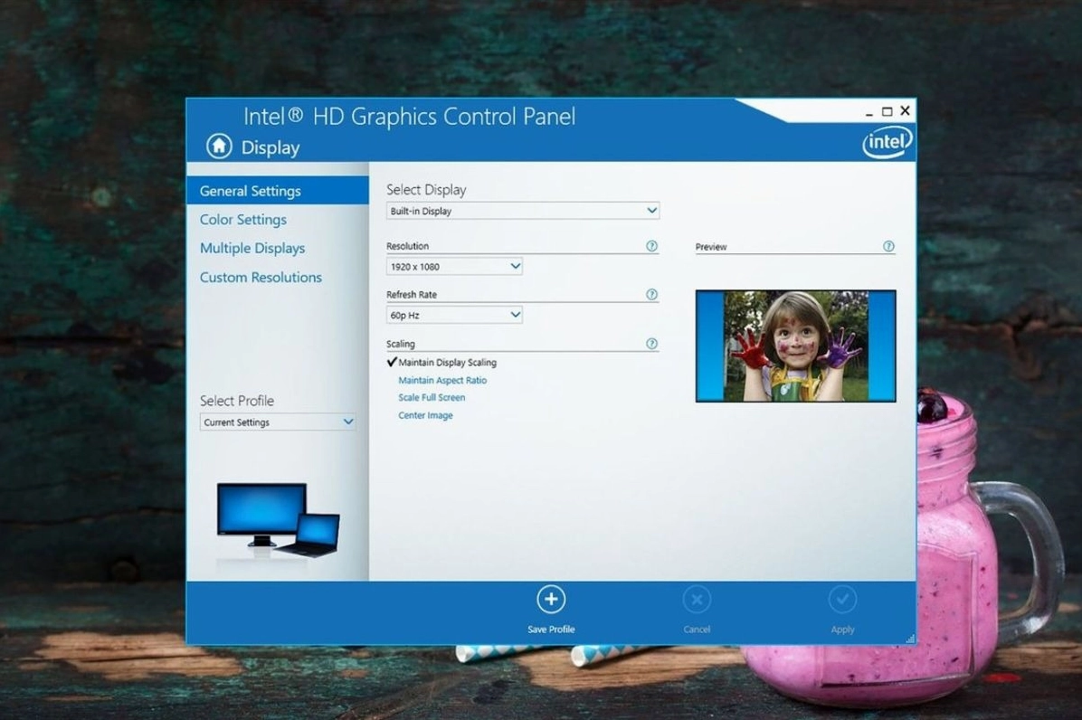 Chọn Display, sau đó click vào General Settings và chọn Scale Full Screen